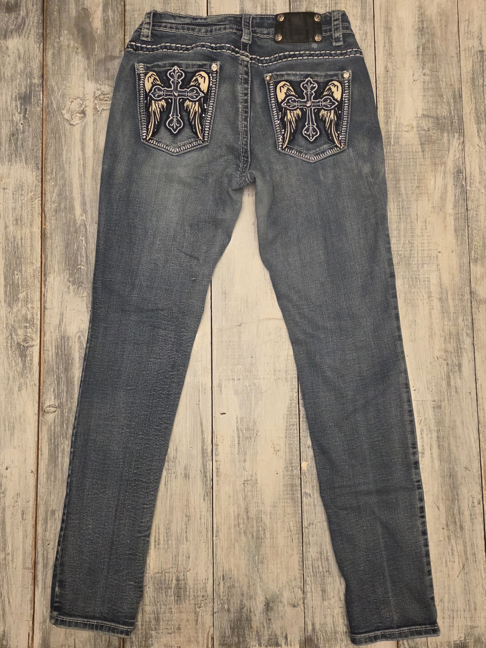 Vivi Diva Women's Skinny Blue Jeans w Embroidered Wing & Cross Back Pockets 10